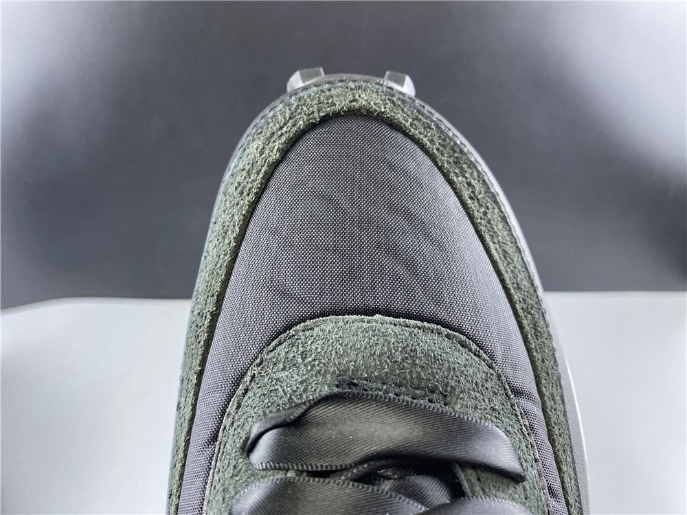 Sacai x Nike LVD Waffle Daybreak BV0073-002